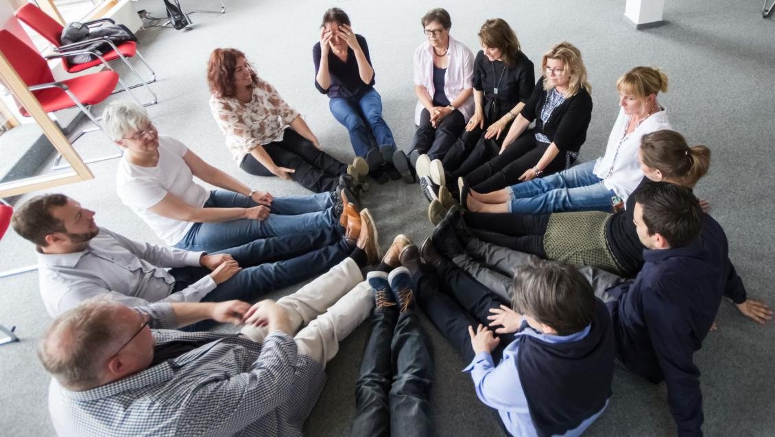 Gruppenübung im Liegen